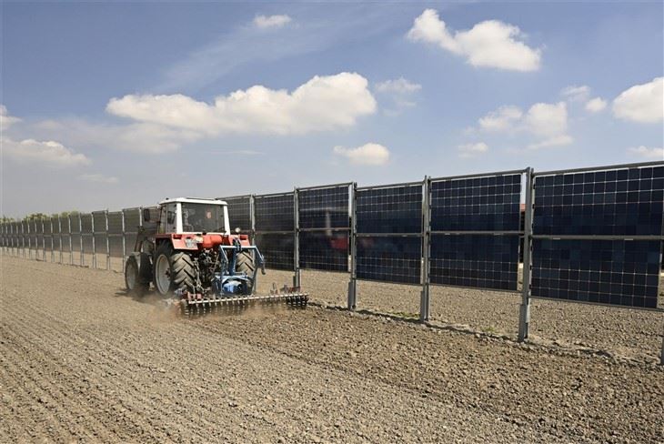 Agri-PV Vertical Mounting